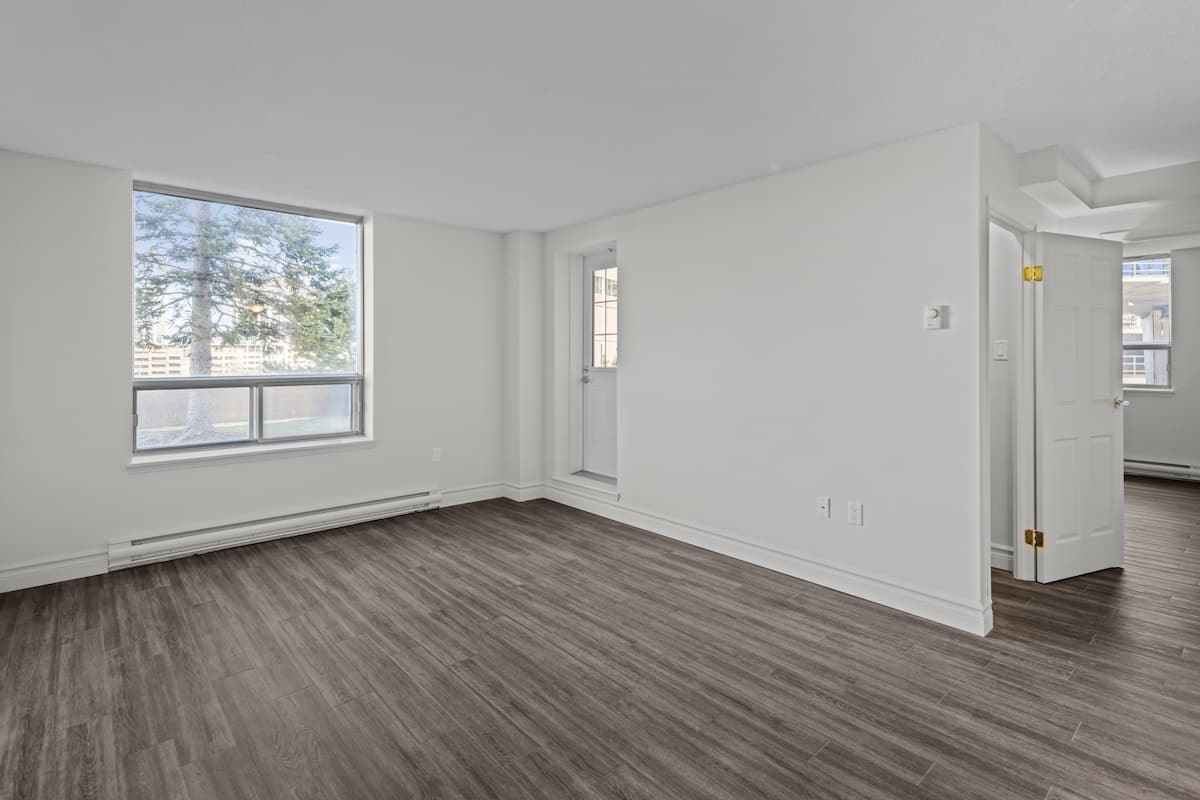 https://www.capreit.ca/wp-content/uploads/2022/05/3-cunard-apartments-halifax-NS-living-room.jpg